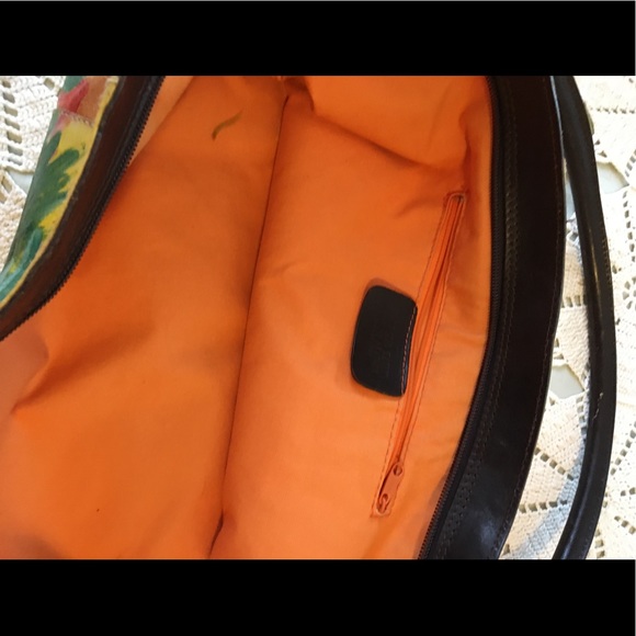 Leather bag with floral design - Picture 8 of 8